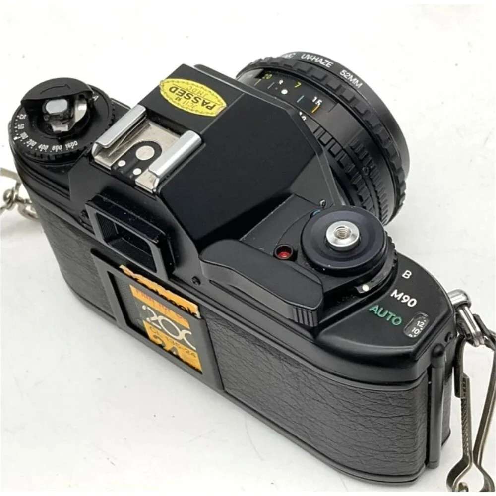 Nikon Series E 35mm Film Camera,‎ SB-E Speedlight Vivitar Lens Cases Untested